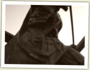 (25/31): Fartuszek maso�ski postaci diab�a